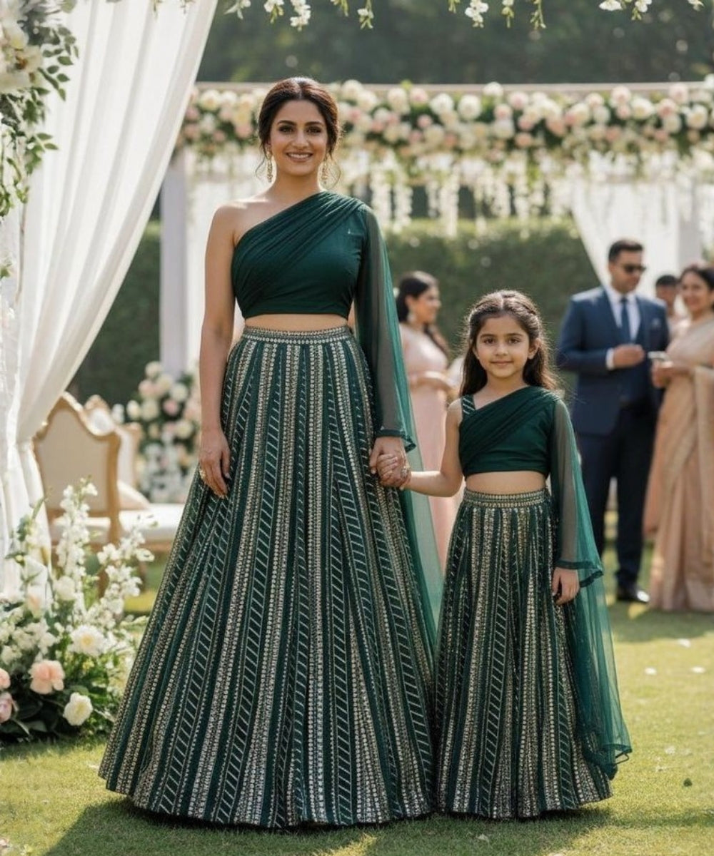 Mother–Daughter Matching Styles